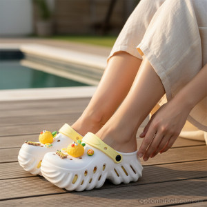 Крокси жіночі 24505-390A Luck Line бежевий  оптом от Optomarket